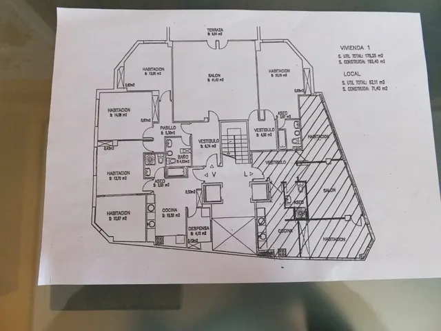 SE VENDE PISO DE 180 M2 EN LA PLAZA LAZURTEGUI - foto 4