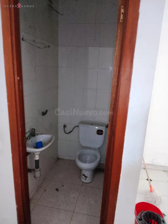 SE ALQUILA LOCAL COMERCIAL EN RÚA ESPÍRITU SANTO, SANTIAGO D - foto 5