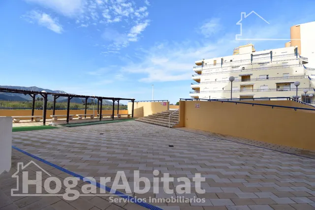 ¡SEGUNDA LÍNEA DE PLAYA! AMPLIO Y EXTERIOR CON GARAJE, ASCENSOR Y GRAN TERRAZA — 45