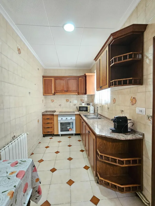 CASA EN ALQUILER DE CUATRO habitaciones - foto 3