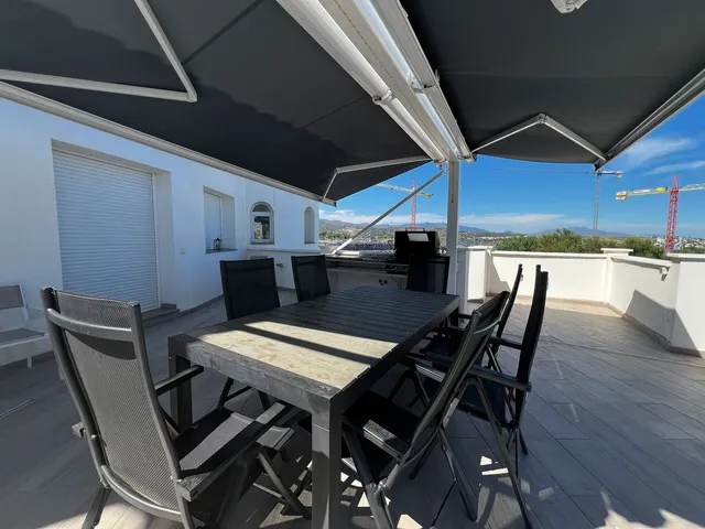 Chalet 4 habitaciones 350m² en venta - Costa Del Sol — 9