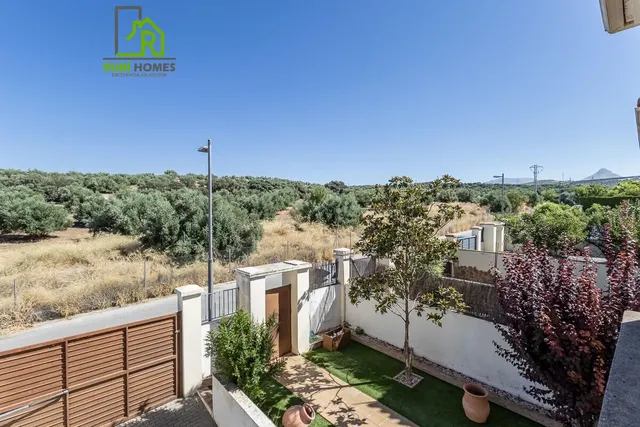 CASA EN VENTA - ALBOLOTE (Cortijo del Aire) — 28