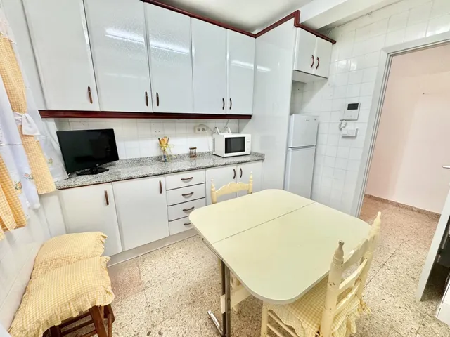 Increíble vivienda en Orihuela ciudad toda exterior con balcón amplio .. para vivir ¡Visitelo sin  compromiso!! — 14
