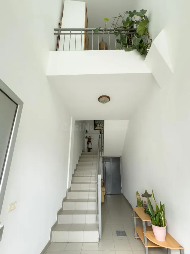Adosado en las Moraditas, vivienda de Tres habitaciones con  - foto 2