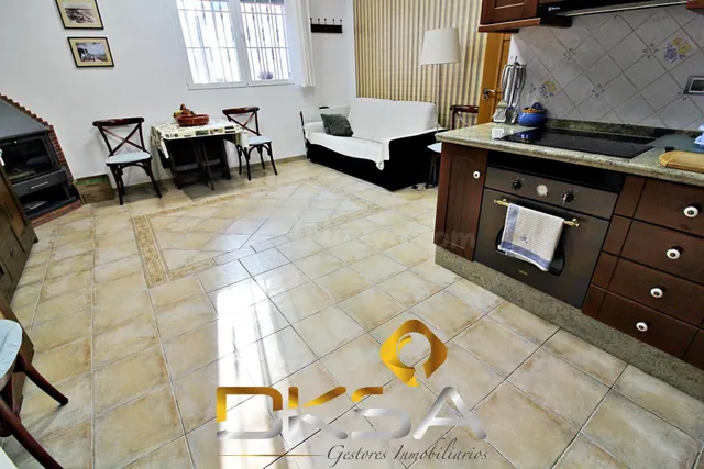 A la venta preciosa casa reformada en 2ª línea de playa, Tor - foto 3