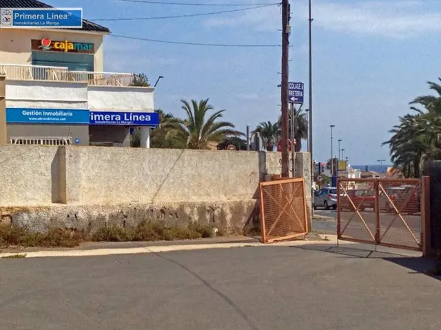 Venta de local comercial en el centro de Cabo de Palos - foto 3