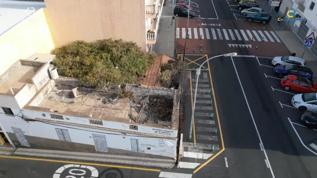 Venta de Casa 199 m2 con terreno de 160 m2 en Guia de Isora. - foto 5