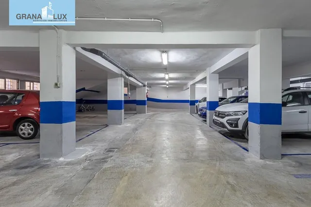 PARKING DE 30 PLAZAS EN PLENO CENTRO DE GRANADA — 10