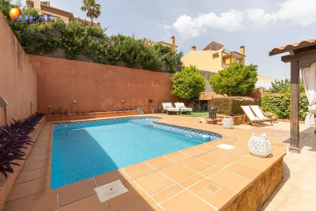 Exclusiva vivienda premium en La Zubia - foto 4