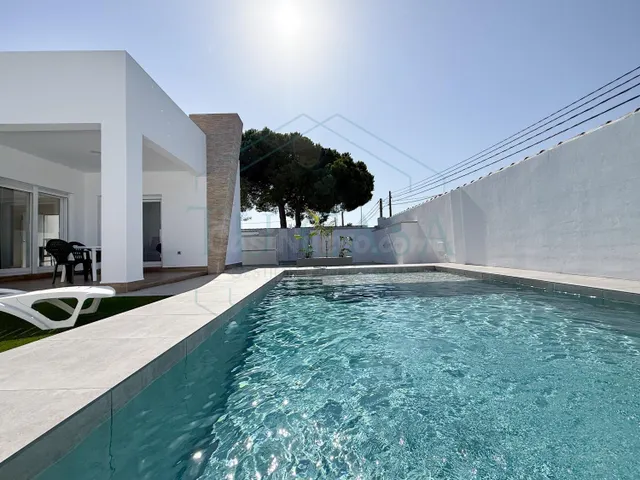 Vivienda de diseño en alquiler de larga duración cerca de La Barrosa — 23
