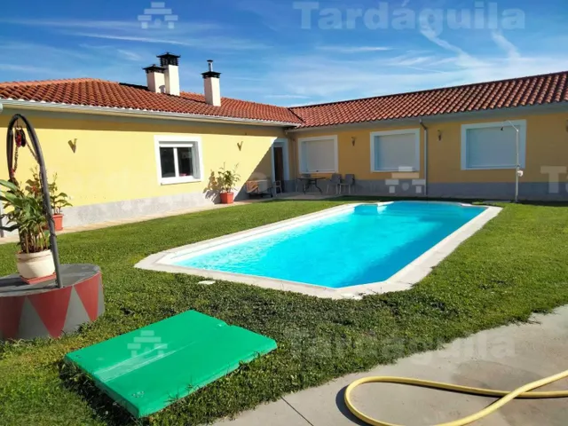 CHALET INDEPENDIENTE EN URBANIZACION DE VILLAMAYOR - foto 2