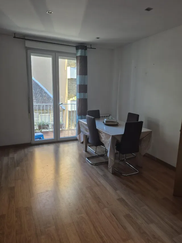 Amplia Vivienda en Marcelo Macías: Ideal Inversión con Alquiler Actual — 9