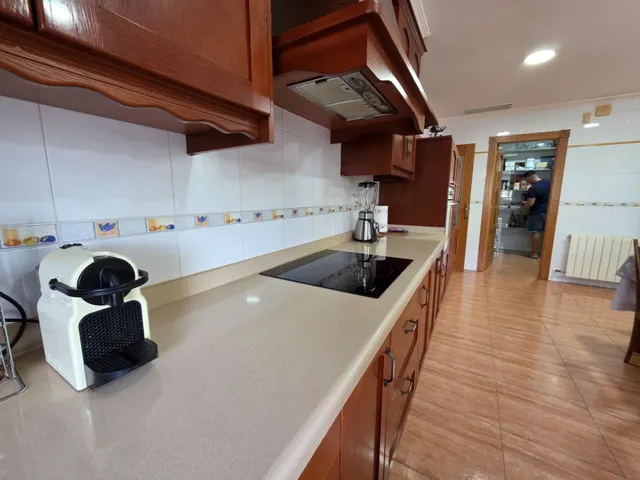 Chalet con piscina, casa de invitados y nave de 300 m2 a 1 km de Elche — 30