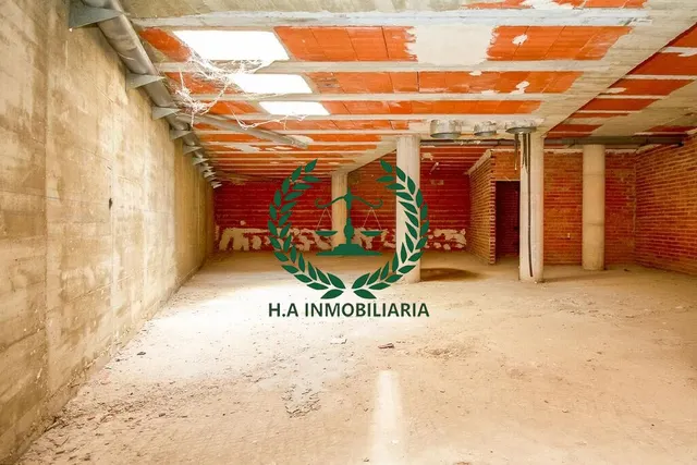 SE VENDE LOCAL EN TORRELAGUNA. PVP.151.000 — 16