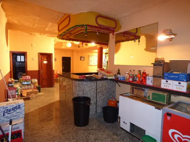 CAFETERIA DISCOTECA EN SAGRAJAS TOTALMENTE ACONDICIONADA DE 300MTRS — 11