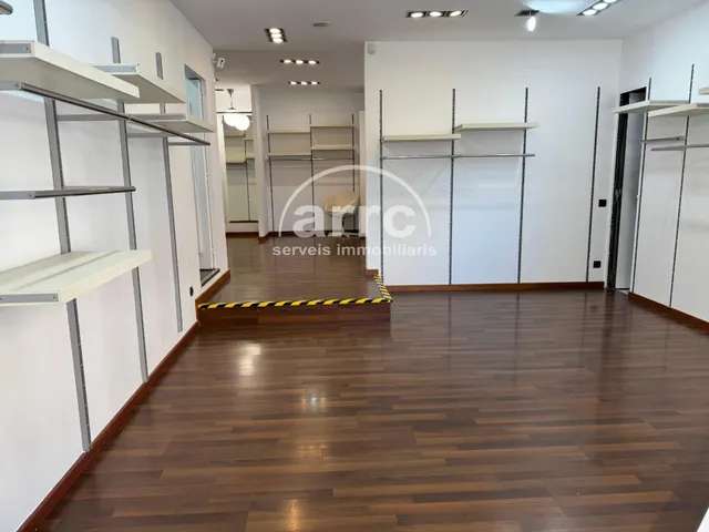 LOCAL COMERCIAL - PREMIÀ DE MAR (CENTRO) — 11