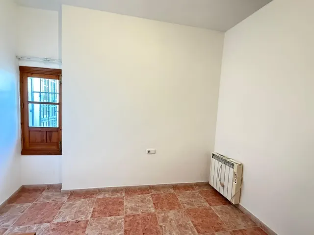 Amplio y acogedor piso en Archidona, Andalucía – Ideal para entrar a vivir — 13