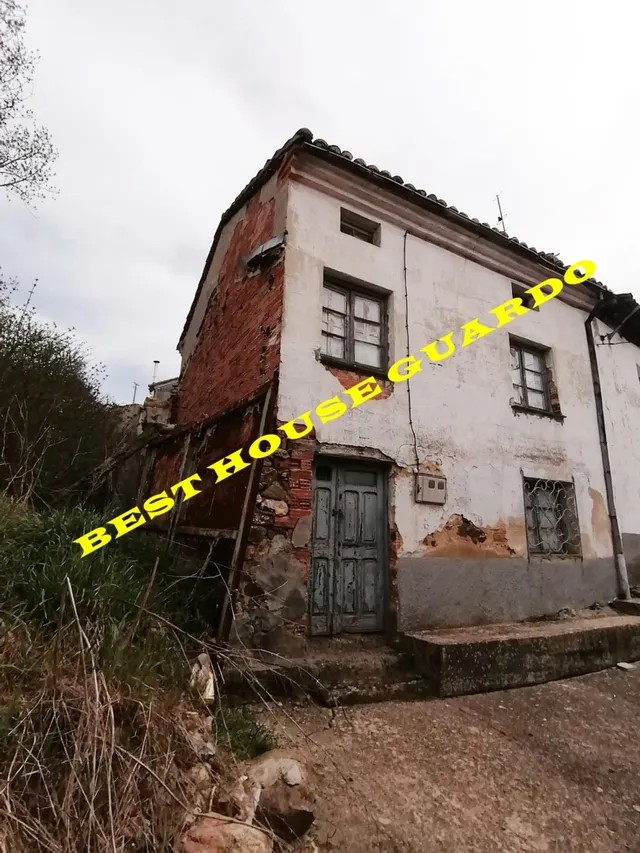 CASA EN GUARDO PARA REFORMAR