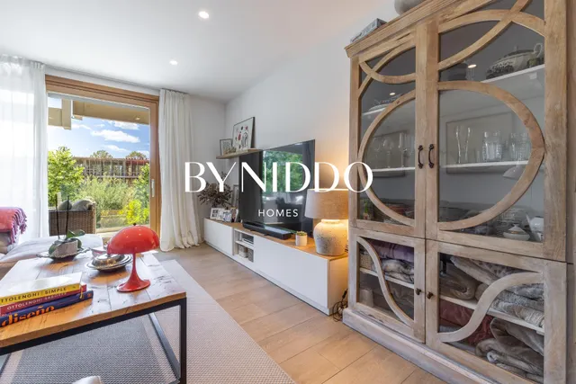 Exclusiva vivienda con dos espacios independientes, jardín privado y piscina en Can Mates — 14