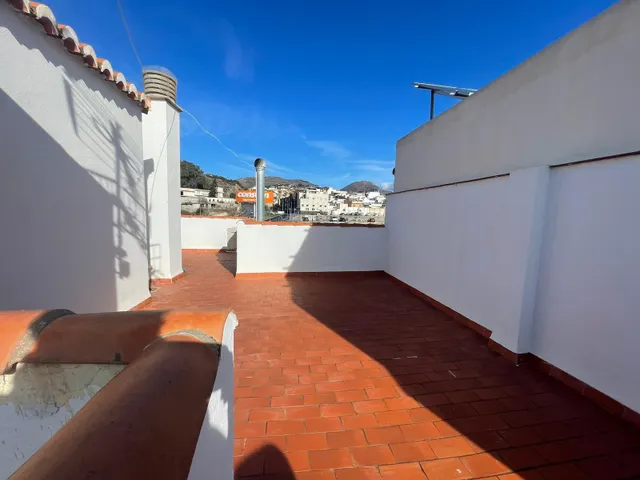 Adosado en Motril por 237000€ — 31