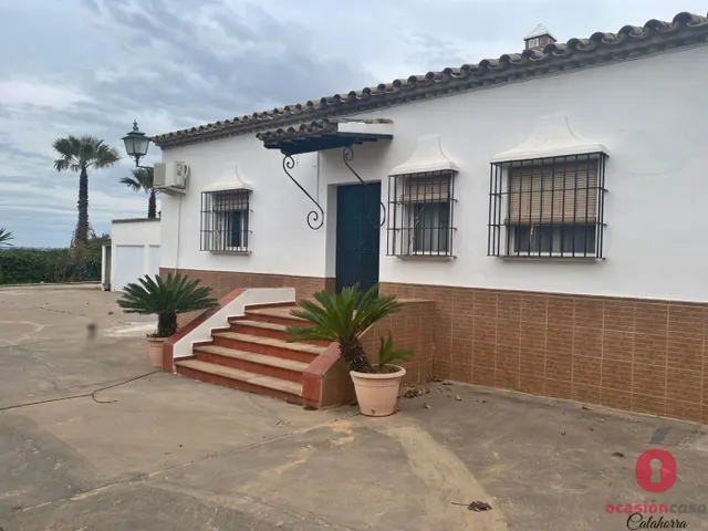 GRAN CASA CON TERRENO EN LOS ALGARBES (LA CARLOTA) - 3.500 METROS ¡HIPOTECABLE! — 32