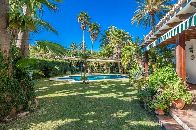 Chalet 4 habitaciones 388m² en venta - Marbella — 16