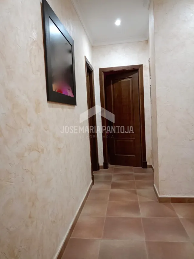 CHALET CON PISCINA EN JUNTA DE LOS RIOS — 17