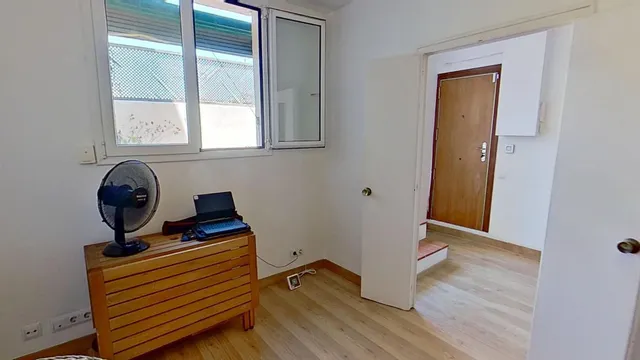 Ático luminoso de 2hab. con terraza de 20m2 — 18