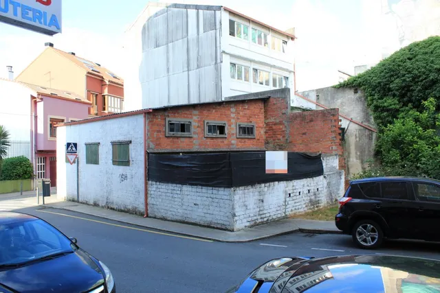 SOLAR EN VENTA RUA SAUDE, CARBALLO — 2