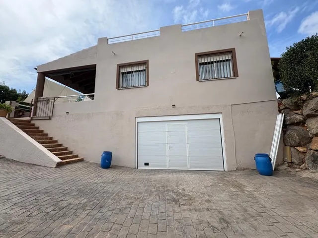 EXCELENTE CHALET EN PERFECTO ESTADO — 10