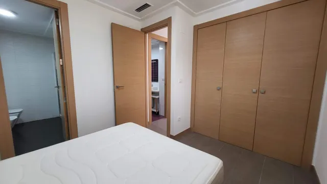 Apartamento 2 Dormitorios y 2 Baños gran terraza con vistas  1ª linea Piscina garajes y trastero — 34