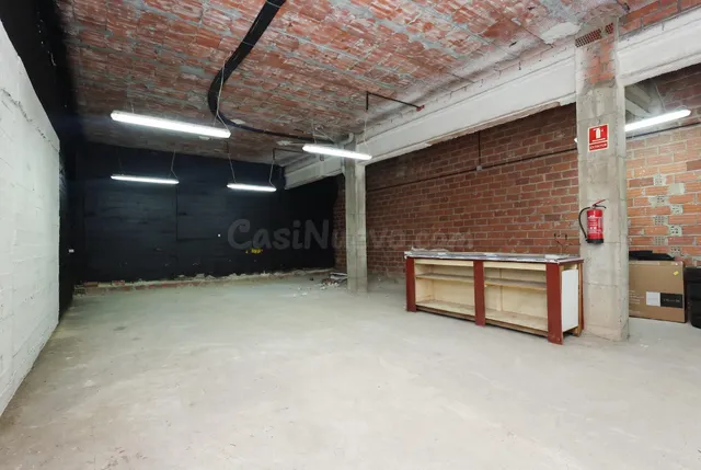 Amplio local comercial de 326 m2 formado por dos locales uni - foto 4