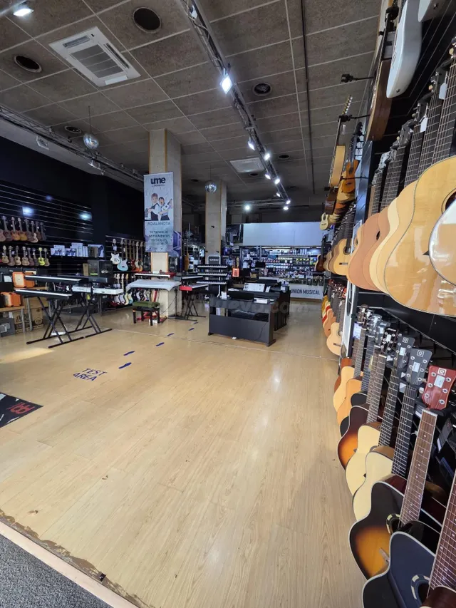 Amplio Local Comercial en Nervión - foto 5