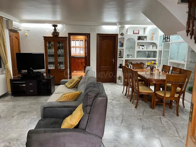 Chalet 4 habitaciones 238m² en venta - Marbella — 2
