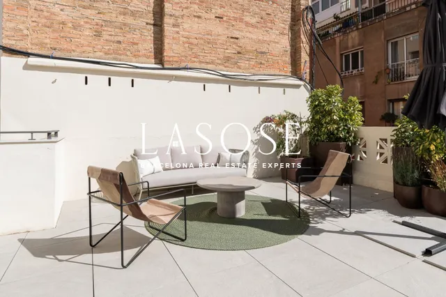 Impresionante dúplex con terraza privada en alquiler en La Salut — 29