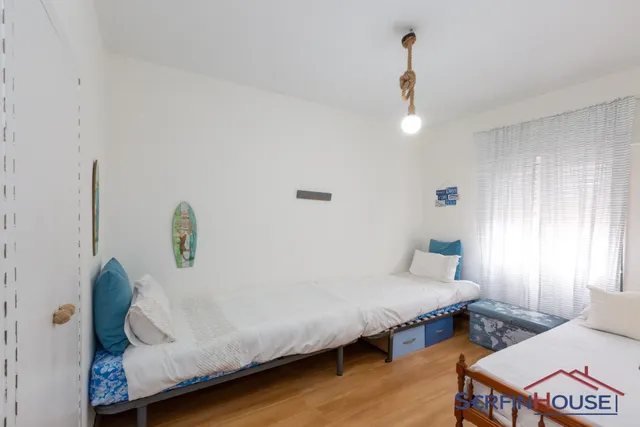 Tu próximo proyecto comienza en el centro de Santoña. — 14