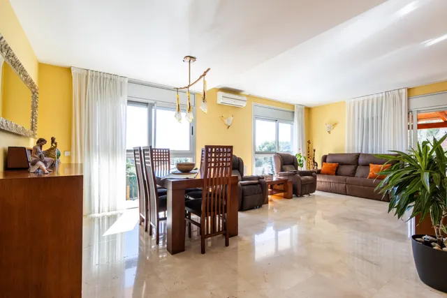 Espectacular Casa en Castellar del Vallès - foto 4