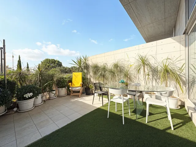 Estudio con terraza en Vara de Quart – listo para entrar a v - foto 3
