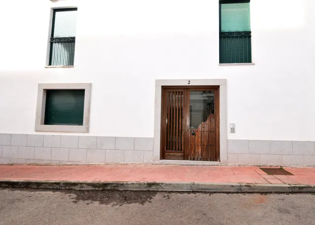 Urbis te ofrece una plaza de parking en Candelario, Salamanca — 17