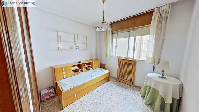 amplia vivienda con vistas al Altozano y plaza de garaje — 14