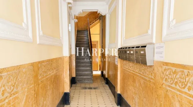 Piso reformado con elementos originales en el corazón de Vila de Gràcia 3hab — 13