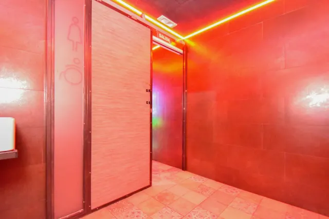 Pub en pleno centro de Granada ¿Eres un emprendedor apasionado por la hostelería? — 16