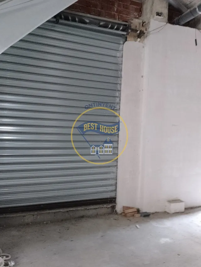 LOCAL COMERCIAL EN PLANTA BAJA, EN VENTA — 6