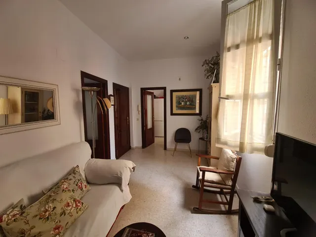 BONITO Y ALEGRE PISO EN EL CORAZON DE LA VIÑA. — 2