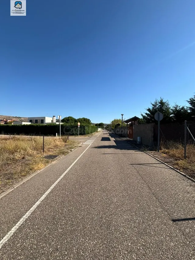 PARCELA EN URBANIZACIÓN DEHESA DE PEÑALBA