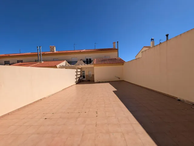 Se venden 4 últimos dúplex en Oria — 8