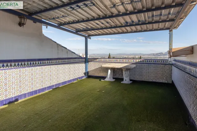 Casa adosada con terraza, vistas a Granada y Sierra Nevada, garaje y sótano — 32