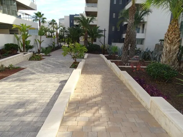LUJOSO ÁTICO CON ESPECTACULAR TERRAZA EN VILLA MARTÍN GOLF — 45