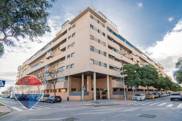 EXCEPCIONAL PISO EN PARQUE LITORAL. — 40