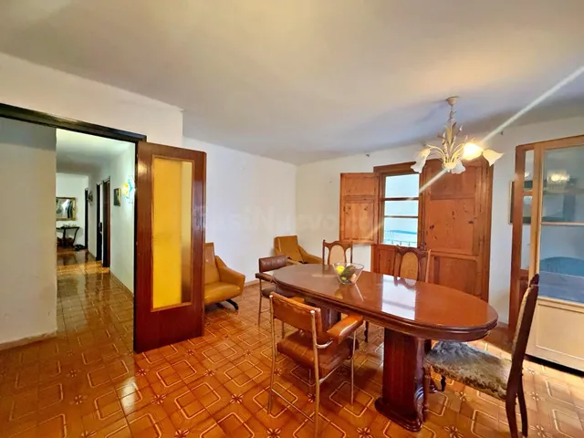 Piso de 4 habitaciones con ascensor en la calle Sant Blai, c - foto 2